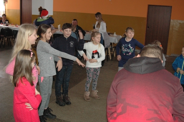 Koło Gospodyń Wiejskich Międzyleś - Choinka